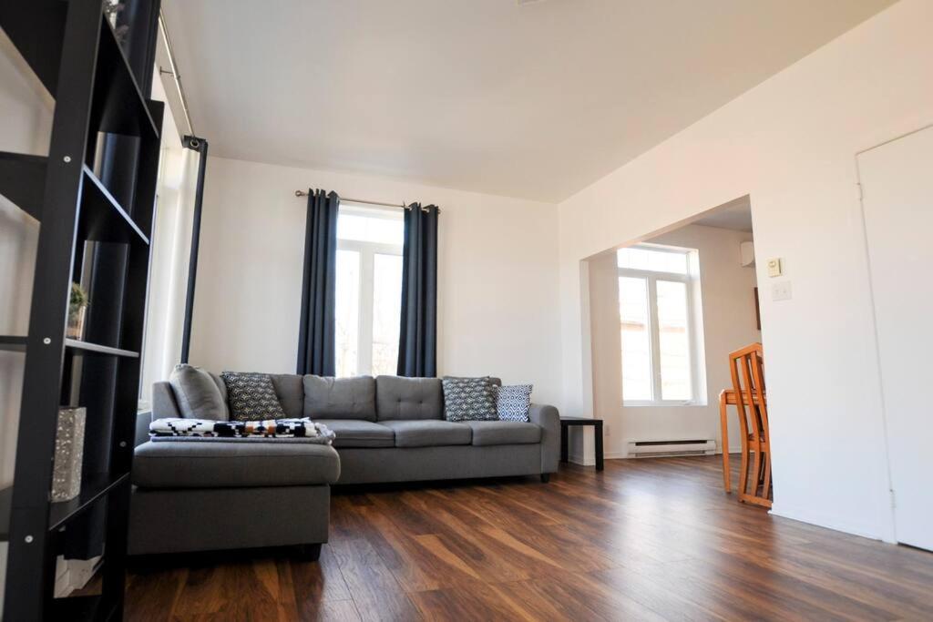 The 1810 - Spacious With Balcony - North Of Quebec Экстерьер фото